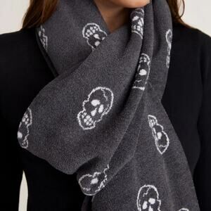 BEARFOOT DREAMS
CozyChic Ultra Lite Skull Print Scarf Gray